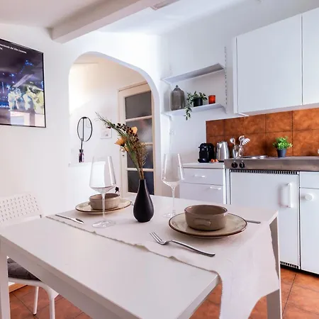 Apartment Essenzial Piazza Grande *
